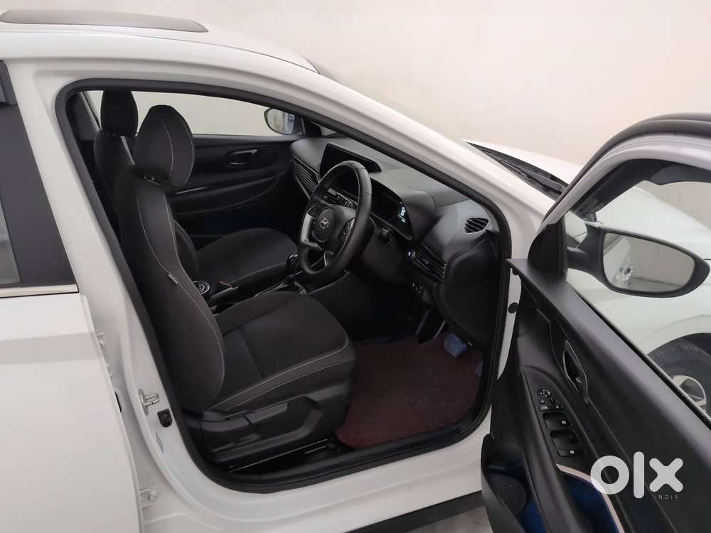 Hyundai New I20 1.2 Asta (o) Ivt, 2023, Petrol