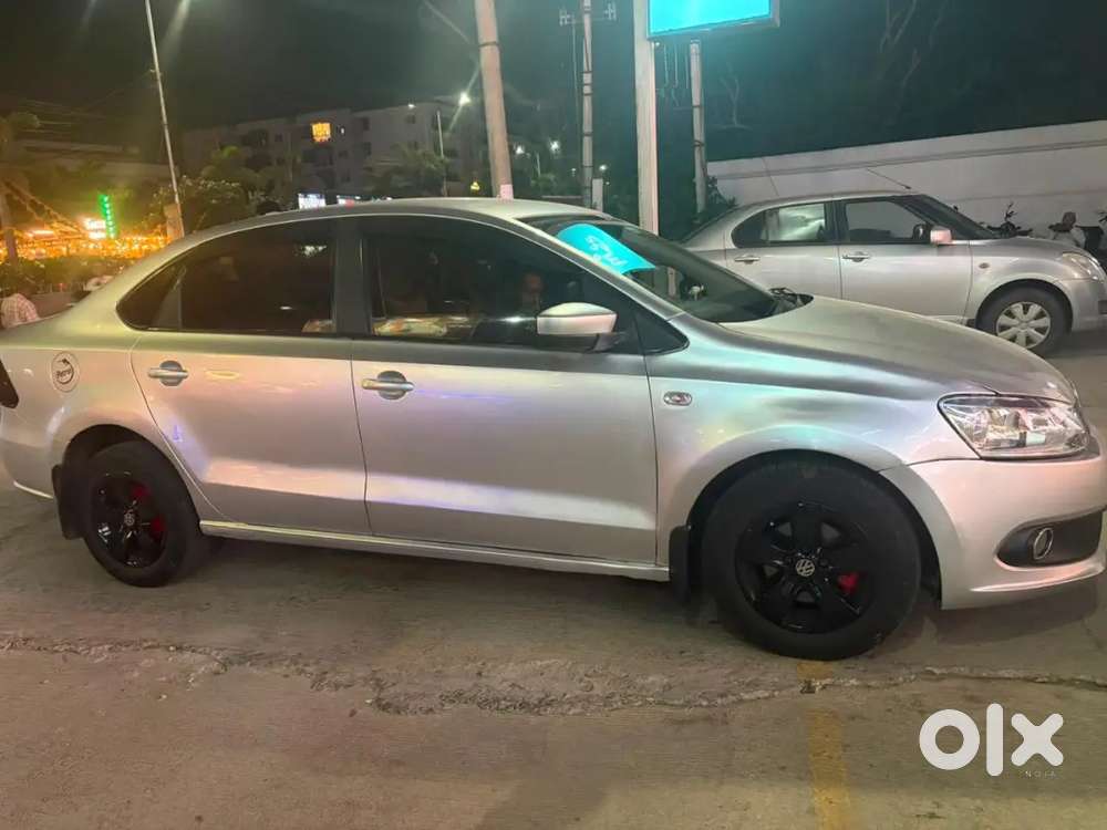 Volkswagen Vento 2011 Petrol Breeze
