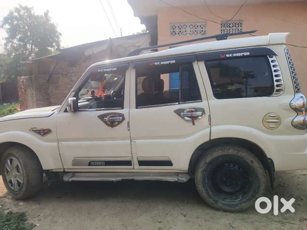 Mahindra Scorpio 2.2 S4 2015