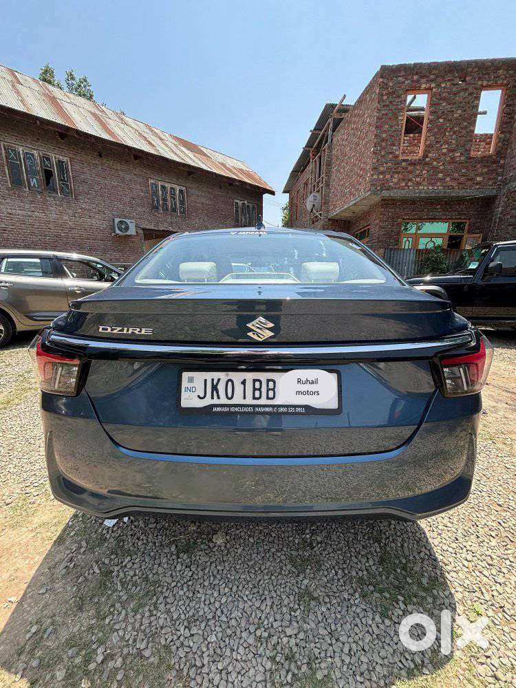Maruti Suzuki Swift Dzire 1.3 Zxi, 2025, Petrol