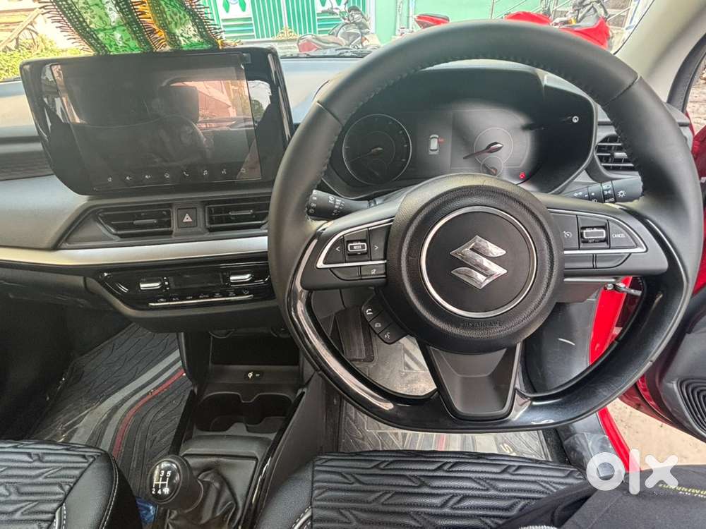 Maruti Suzuki Swift 2024 Petrol 13500 Km Driven