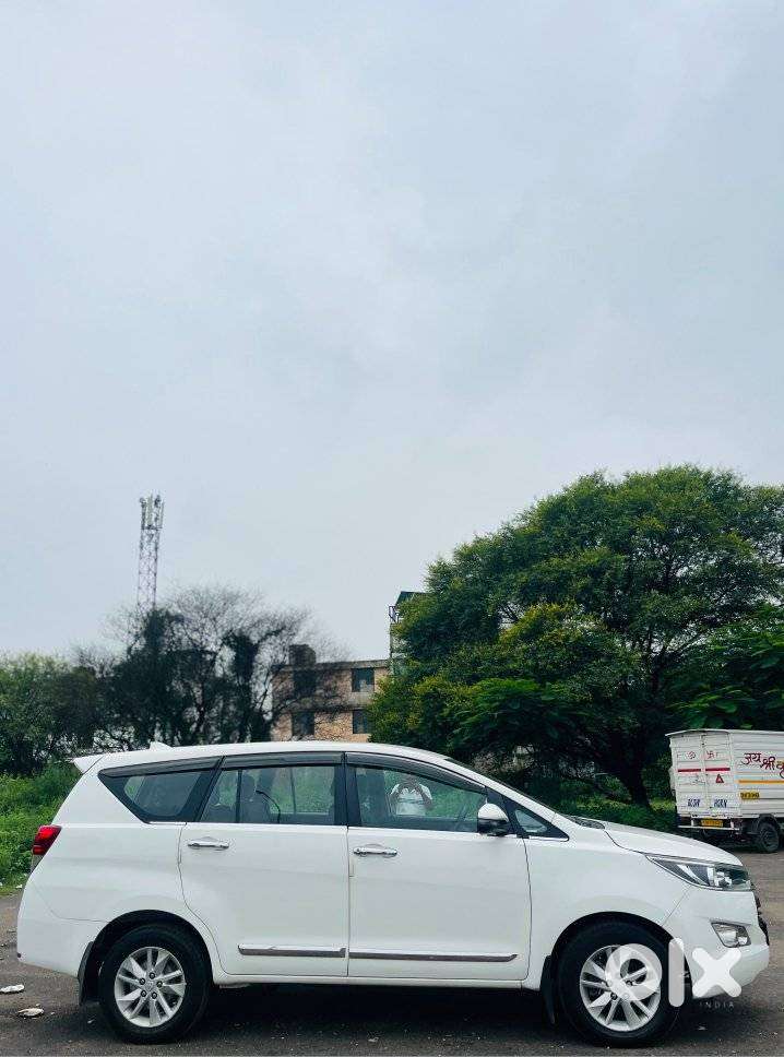 Toyota Innova Crysta 2.4 Gx Limited Edition 7 Str, 2020, Diesel