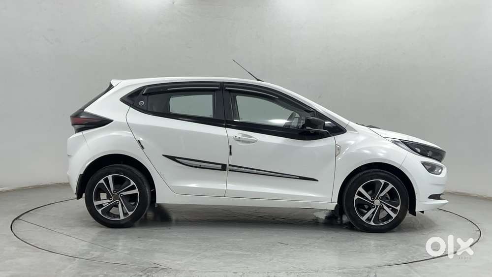 Tata Altroz Xz, 2023, Petrol
