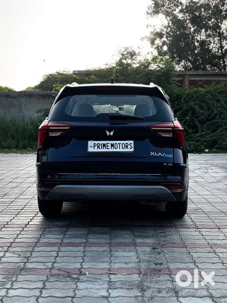Mahindra Xuv700 2.0 Ax 5 Petrol Mt Str, 2023, Petrol