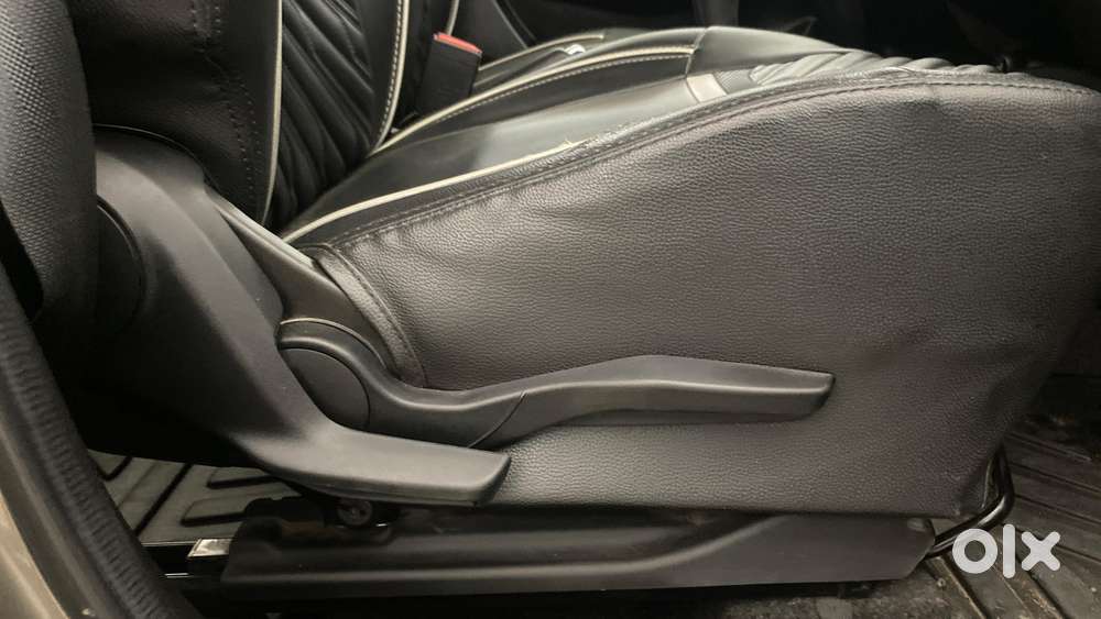 Maruti Suzuki Swift 2018 Zxi, 2019, Petrol