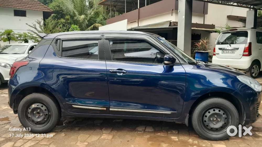 Maruti Suzuki Swift Vxi, 2023, Petrol