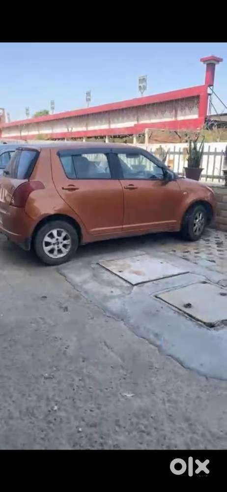 Maruti Suzuki Swift 2005 Cng & Hybrids Good Condition