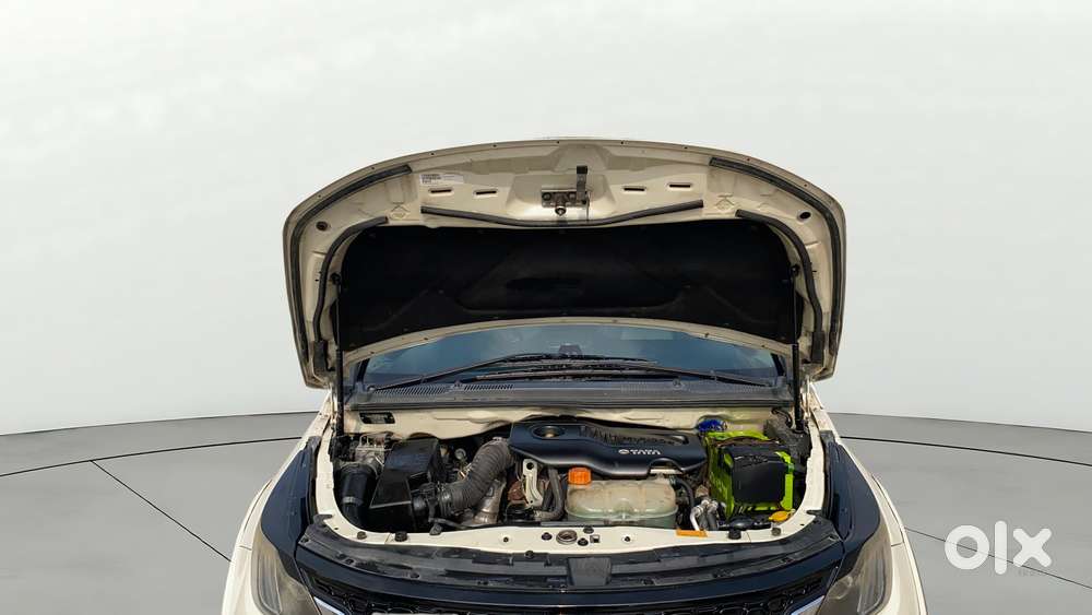 Tata Hexa Xta, 2017, Diesel