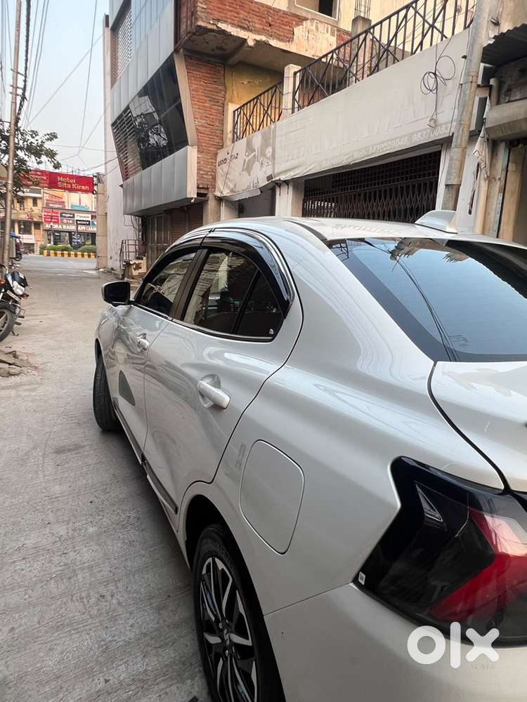 Brand New Showroom Condition Maruti Suzuki Dzire 1.2 Zxi Plus 2025