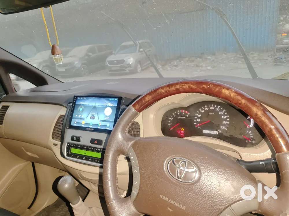 Toyota Innova Vx 2011 Limited Edition Model