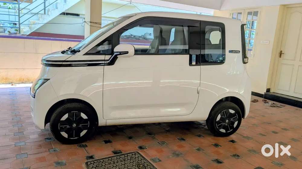 Almost New! Mg Comet Ev Executive (sep 2025)  Only 5,980 Km Driven