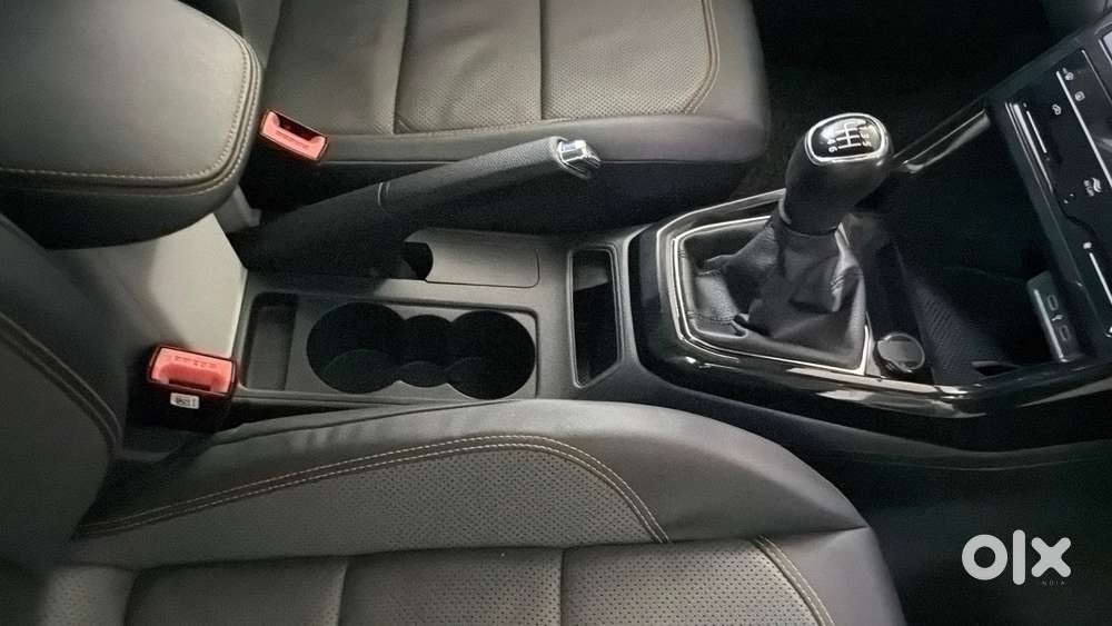 Skoda Kushaq 1.0 Tsi Style, 2022, Petrol