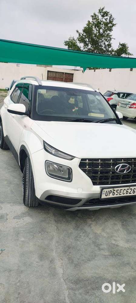 Hyundai Venue, 2021, Cng & Hybrids