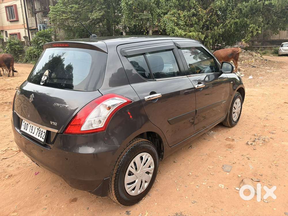 Maruti Suzuki Swift Vxi With Abs, 2017, Petrol