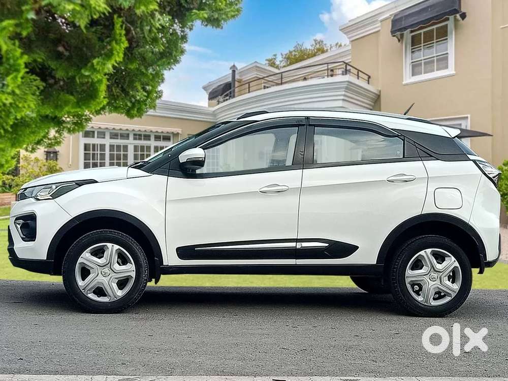 Tata Nexon 1.2 Revotron Xm (s), 2022, Petrol