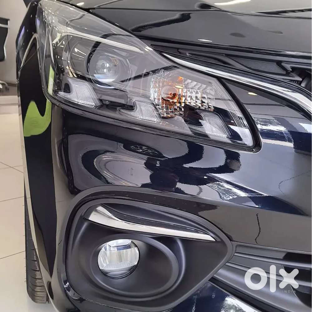 New Baleno Alpha Top Variant Bluish Black