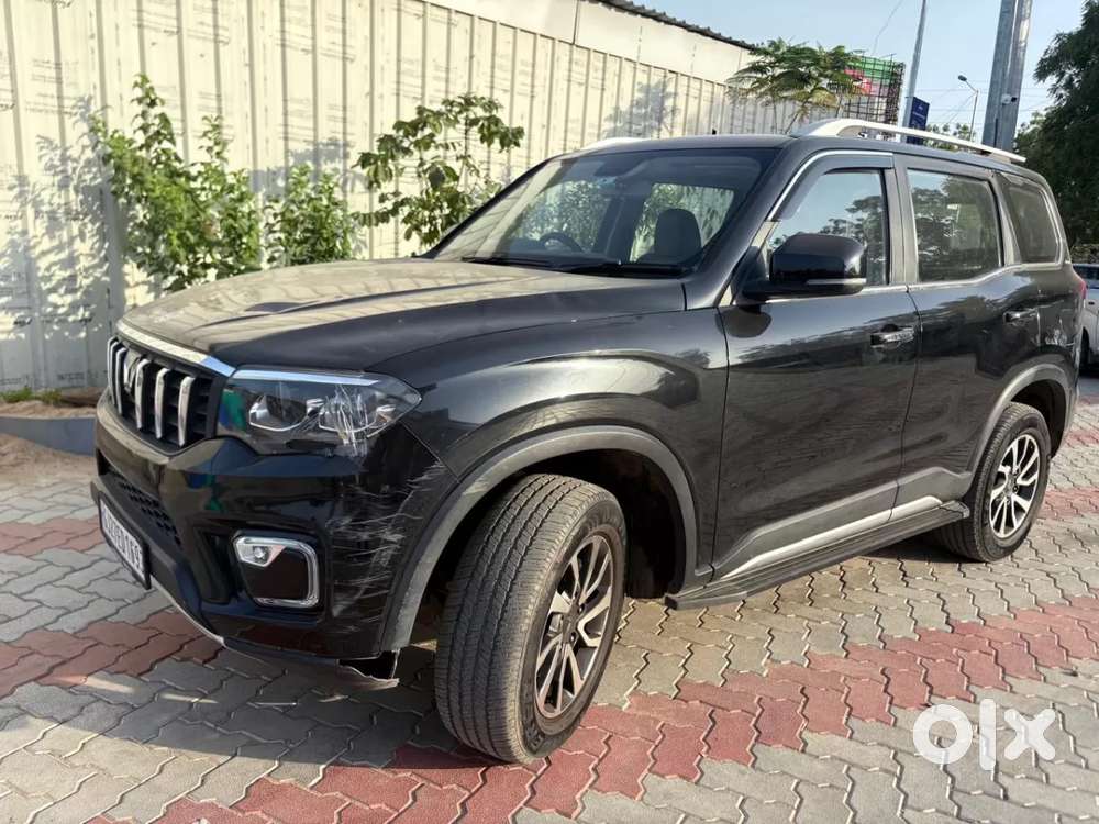 Mahindra Scorpio N Z8 Petrol At 7 Str, 2024, Petrol