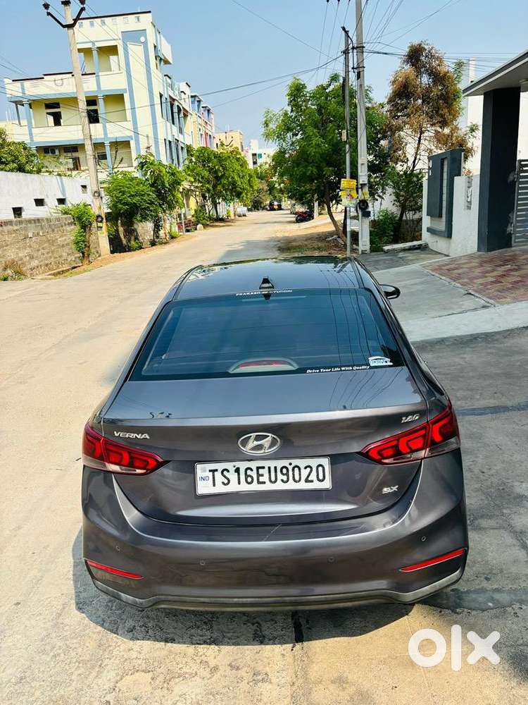 Hyundai Verna 2018 Diesel 105000 Km Driven, Good Condition .