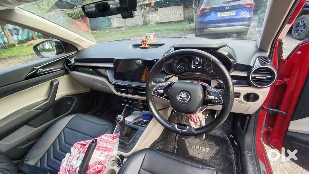 Skoda Slavia Ambition 1.0l Tsi Mt, 2025, Petrol