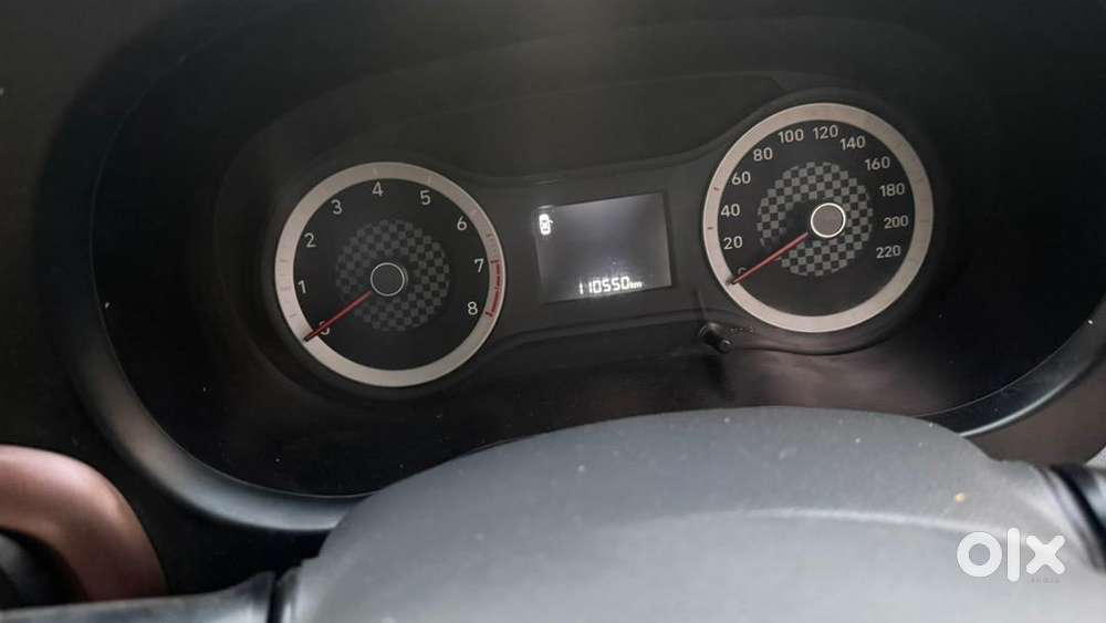Hyundai Aura 2022 Petrol 100000 Km Driven