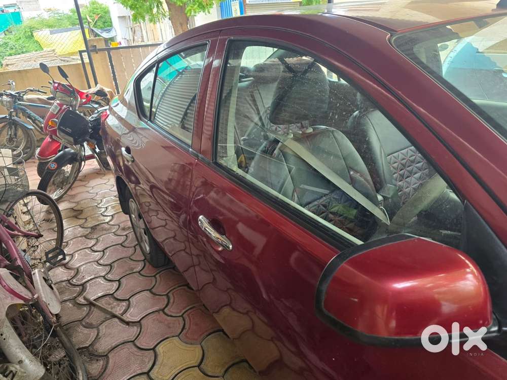 Nissan Sunny Petrol 2011