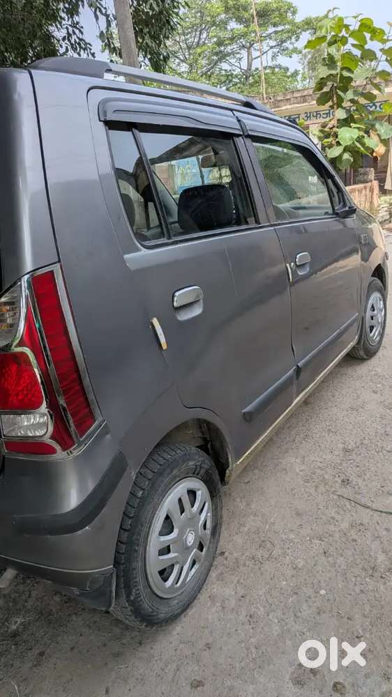 2010 Model December Cng Pass Petrol