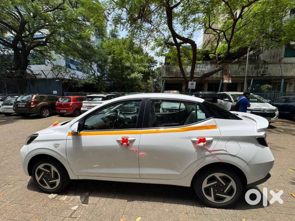 Hyundai Aura, 2026, Cng & Hybrids