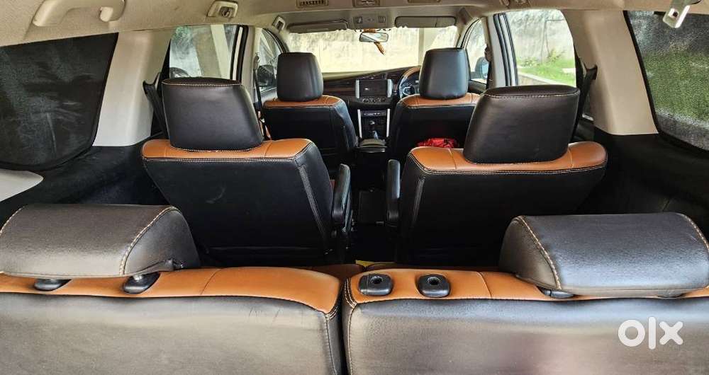 Toyota Innova Crysta