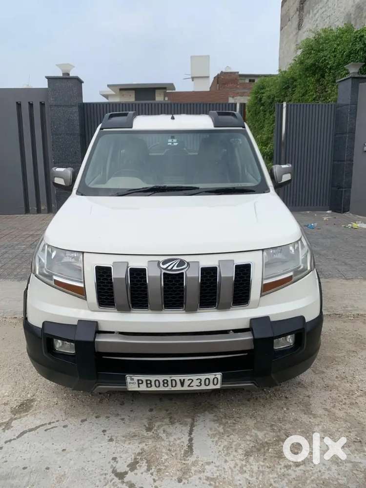 Mahindra Tuv 300 Top Model Diesel 7 Seater Suv 1 Owner Full Insurance