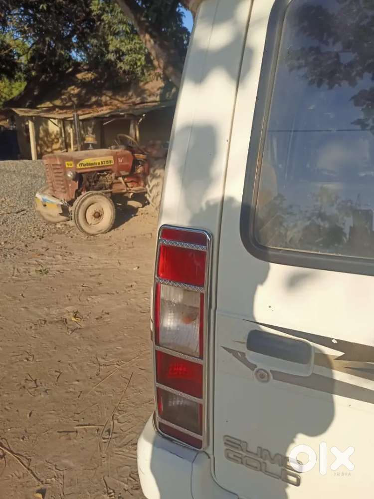 Tata Sumo Top Model Gold Petrol 140000 Km Driven
