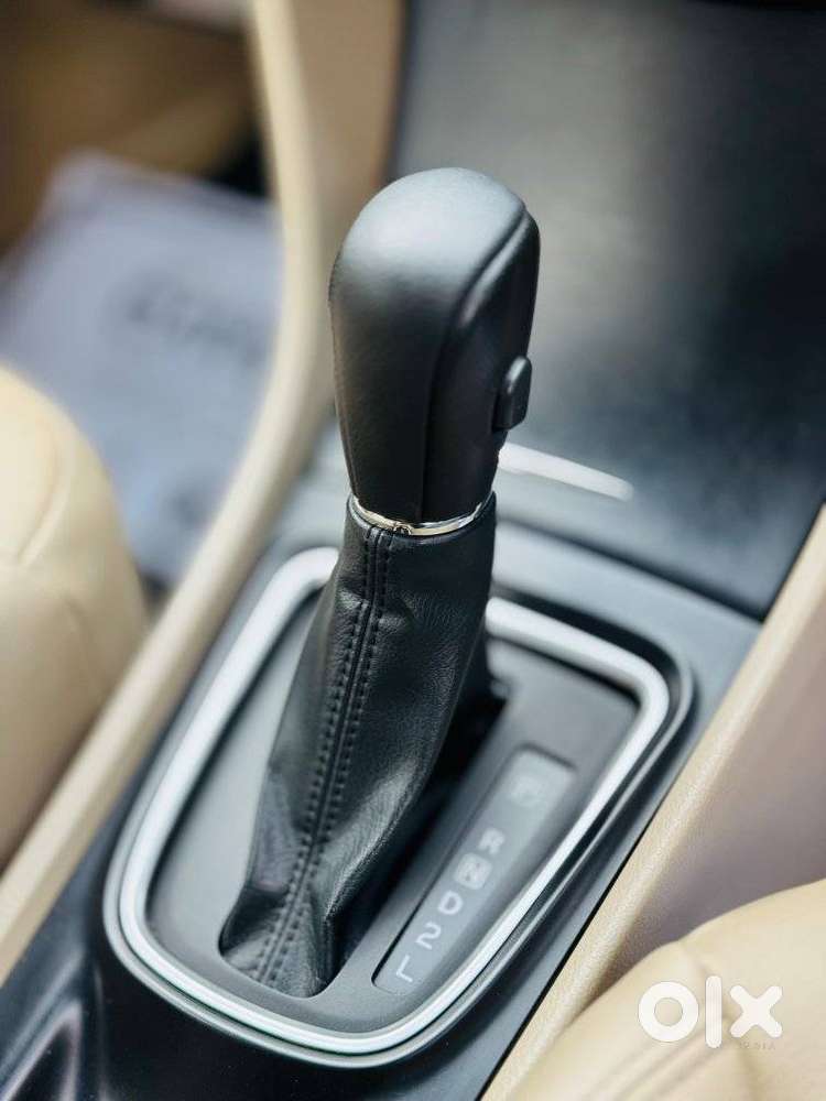 Maruti Suzuki Ciaz Alpha 1.5 At, 2022, Petrol