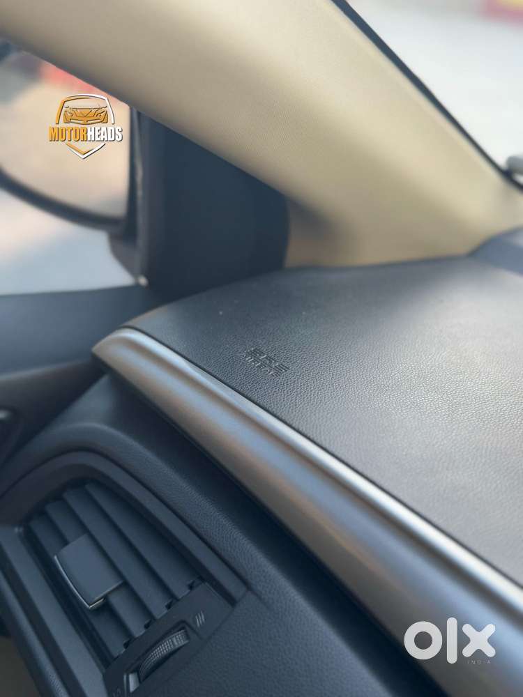 Honda City 1.5 V 5th Gen I-vtec Mt, 2016, Petrol