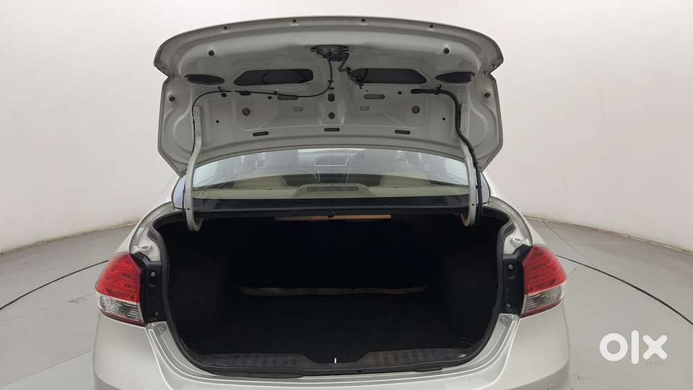 Maruti Suzuki Ciaz 2014-2017 At Zxi, 2016, Petrol