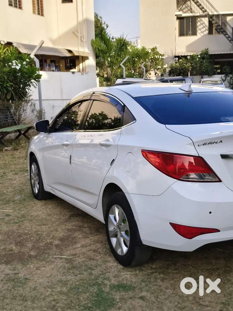 Hyundai Verna 1.6 Diesel Rocket Engine Next To Showroom Condition