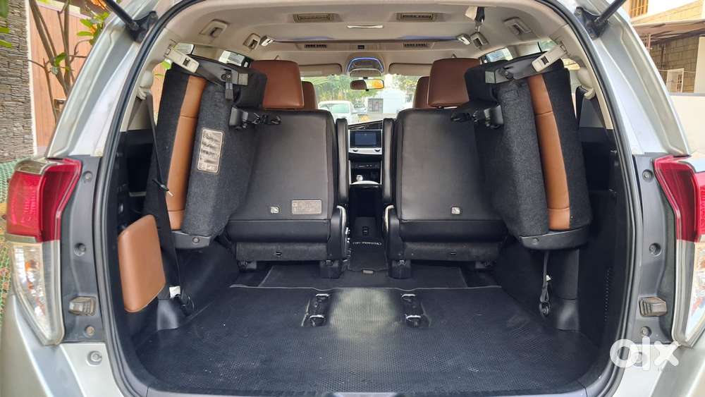 Toyota Innova Crysta 2.8 Z, 2016, Diesel