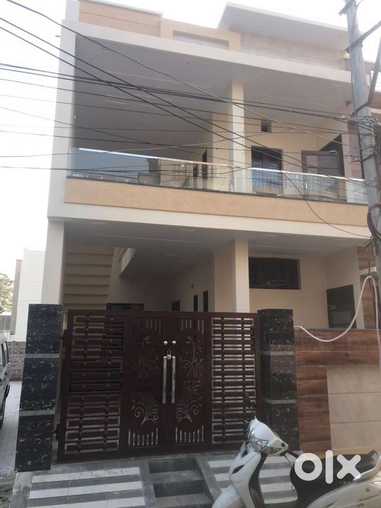 8marle kothi for sale near Fatehgarh chowk (chunggi ). For Sale