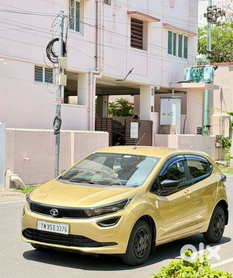 Tata Altroz 1.2 Xe, 2020, Petrol