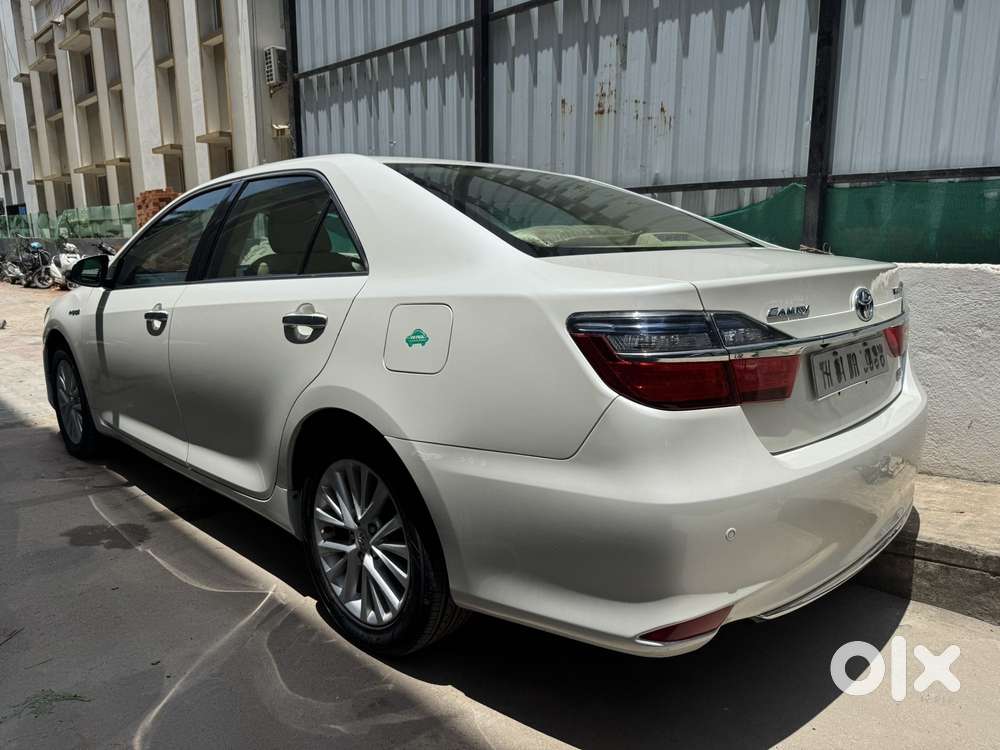 Toyota Camry 2.5 Hybrid, 2016, Cng & Hybrids