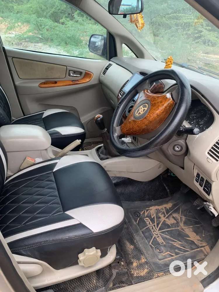 Toyota Innova 2.5 Vx 2010