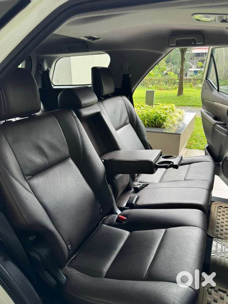 Toyota Fortuner 4x4  Automatic