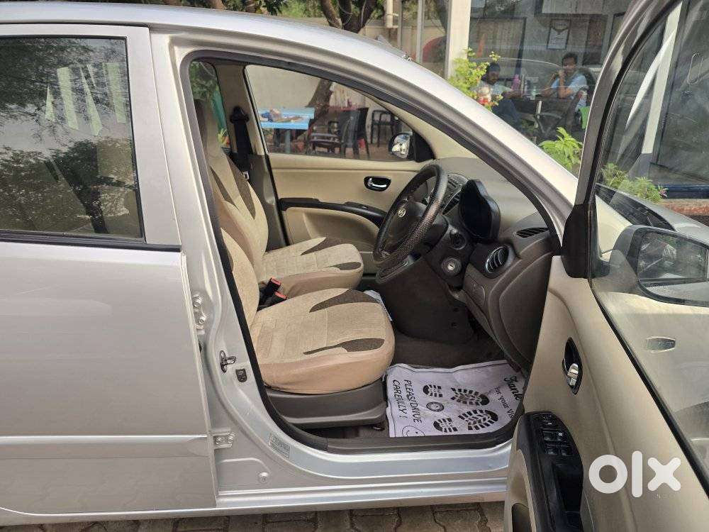 Hyundai I10 Sportz At, 2012, Petrol