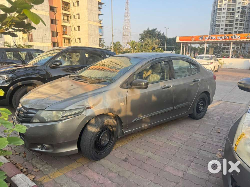Honda City V At 2010 In ₹1,05,000