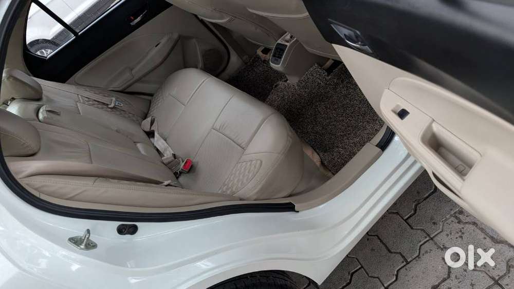Maruti Suzuki Dzire 1.2 Zxi, 2024, Petrol