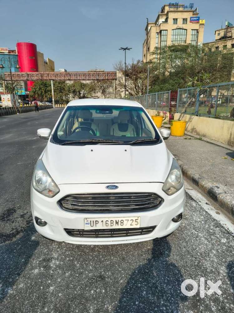 Ford Figo Aspire Titanium Blu, 2017, Petrol