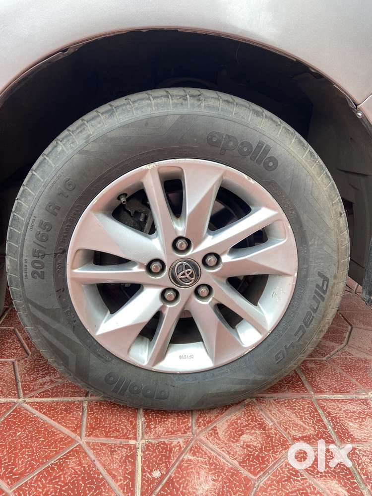 Toyota Innova Crysta 2.4 G Plus Mt, 2016, Diesel