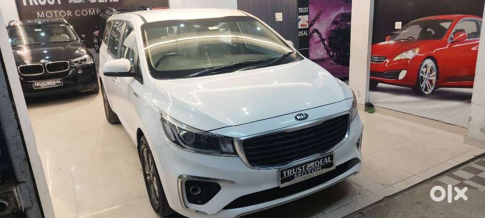 Kia Carnival Premium, 2020, Diesel