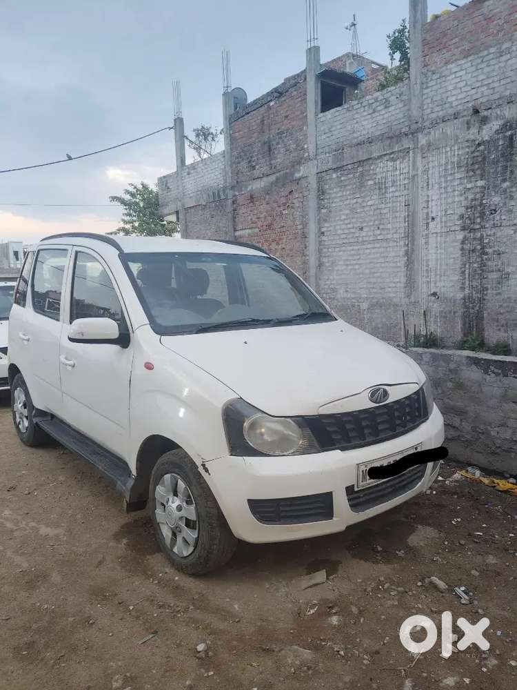 Mahindra Quanto 2016