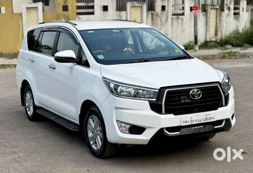 Toyota Innova Crysta 2.4 G Mt 7 Str, 2023, Diesel