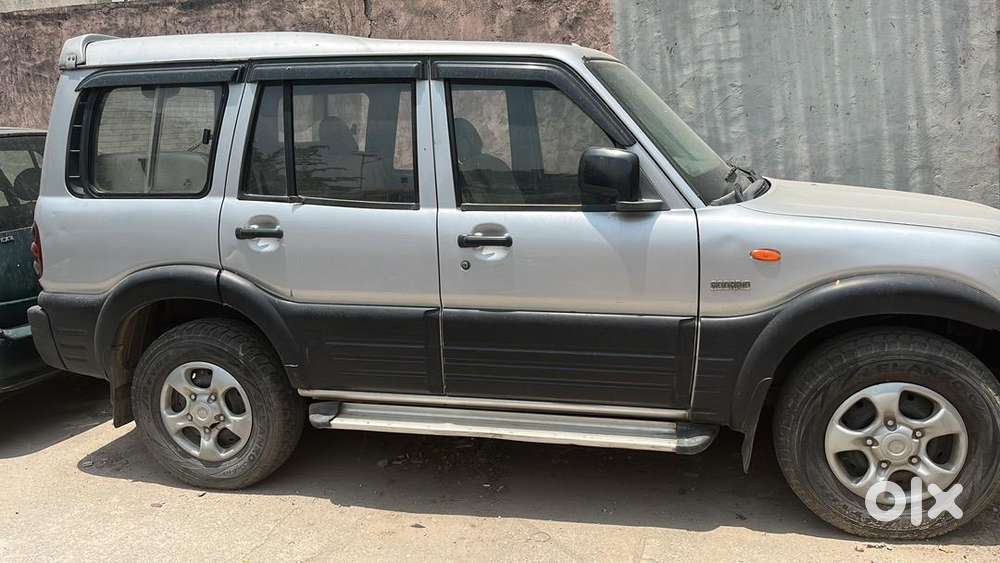 Mahindra Diesel Car 2004
