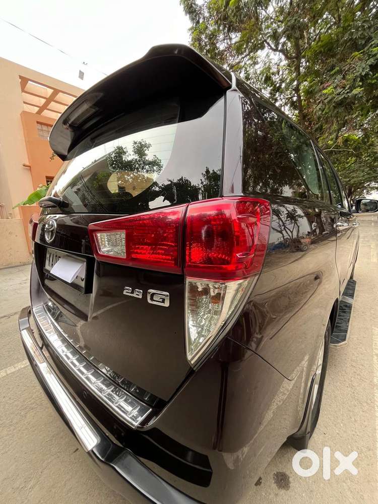 Toyota Innova Crysta 2.8 Gx At, 2017, Diesel